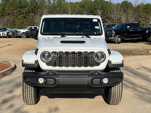 New 2026 Jeep Gladiator Sport AWD/4WD image 3