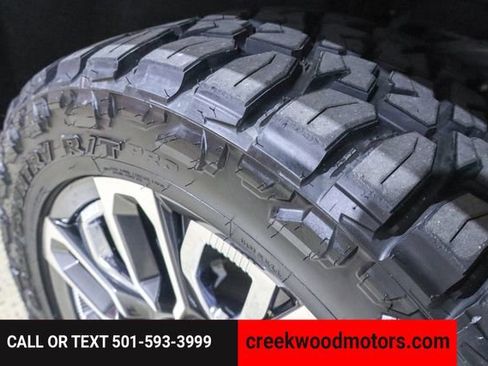 Used 2024 GMC Yukon Denali Ultimate image 19