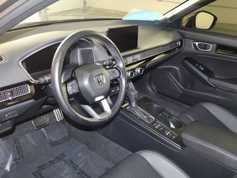 Certified 2024 Honda Civic Sport Touring image 2