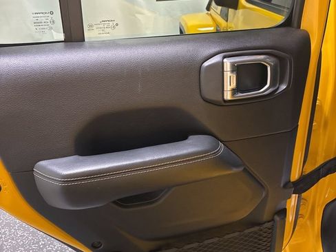 Used 2020 Jeep Wrangler Unlimited Sahara AWD/4WD image 22