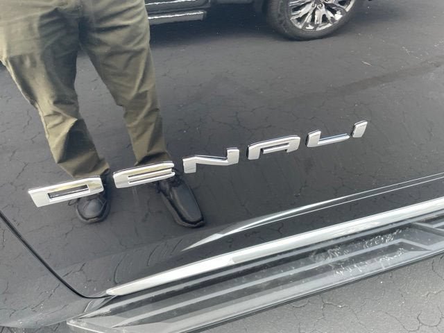 New 2026 GMC Yukon Denali w/ Advanced Technology Package AWD/4WD image 4