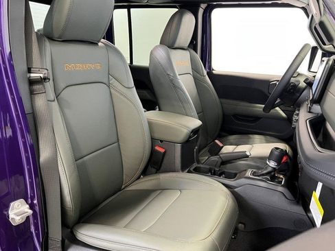 New 2026 Jeep Gladiator Mojave image 9