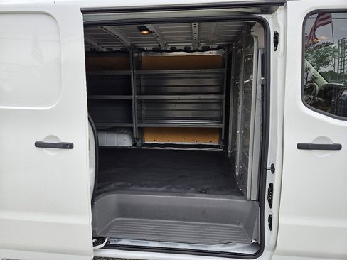 Used 2019 Nissan NV 2500 SV image 20