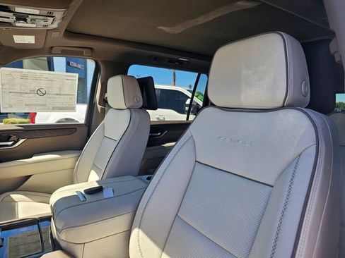 New 2026 GMC Yukon XL Denali w/ Denali Reserve Package AWD/4WD image 27