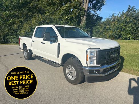 Used 2024 Ford F250 XL w/ XL Chrome Package AWD/4WD image 1