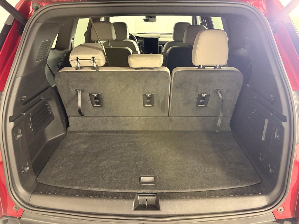 Certified 2026 GMC Acadia Elevation w/ Elevation Premium Package FWD image 22