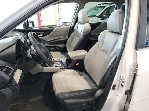 Used 2023 Subaru Forester Limited AWD/4WD image 10
