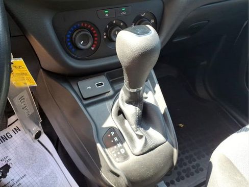 Used 2021 RAM ProMaster City Tradesman FWD image 13