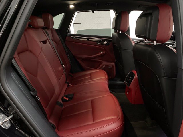 Used 2024 Porsche Macan S AWD/4WD image 79