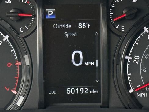 Used 2020 Toyota 4Runner SR5 Premium w/ Moonroof Package AWD/4WD image 16