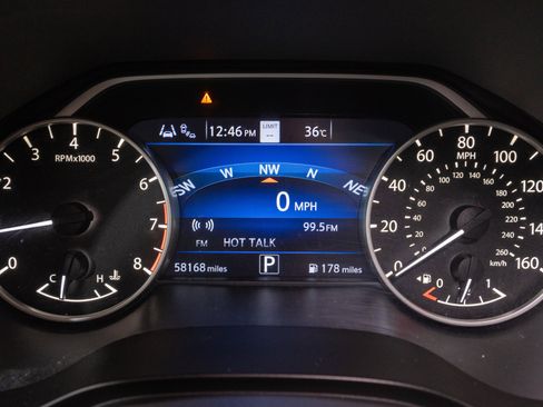 Used 2023 Nissan Maxima SL FWD image 23