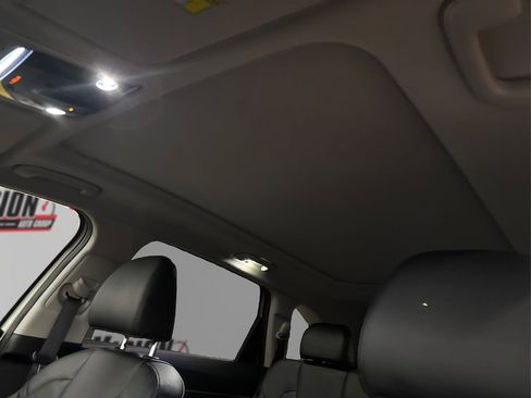 New 2026 Kia Sorento S w/ S Panoramic Sunroof Package FWD image 18