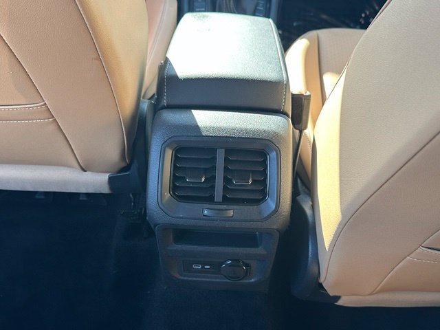Used 2023 Volkswagen Tiguan SE AWD/4WD image 28