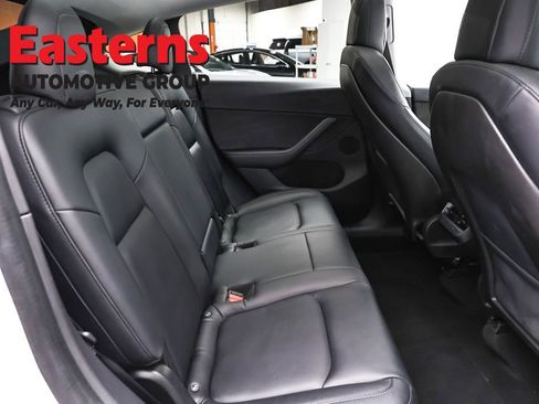 Used 2020 Tesla Model Y Long Range image 17