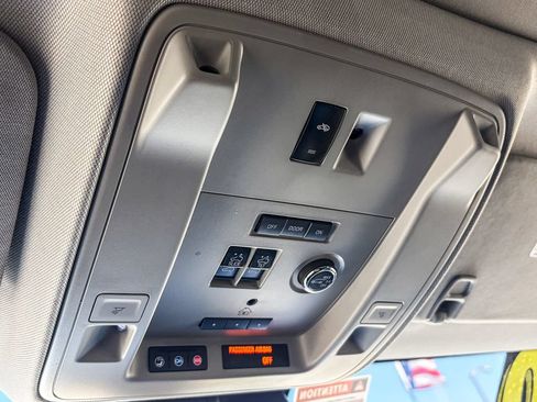Certified 2020 Cadillac Escalade Luxury AWD/4WD image 29