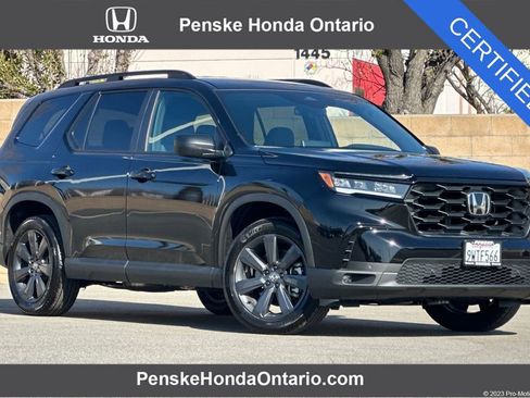 Certified 2025 Honda Pilot Sport image 1