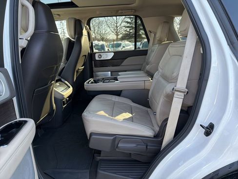 Certified 2024 Lincoln Navigator Reserve image 13