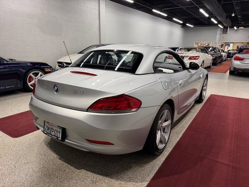Used 2011 BMW Z4 sDrive30i RWD image 52
