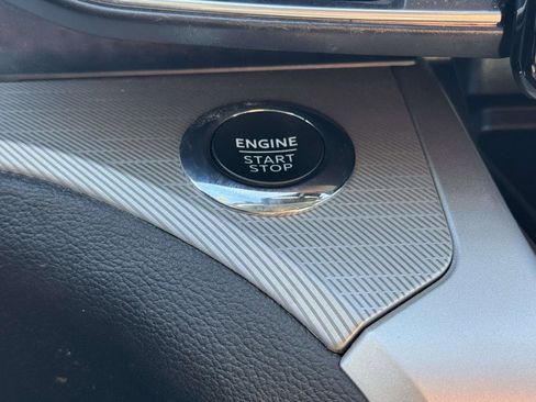 Certified 2022 Ford Explorer XLT w/ Equipment Group 202A image 30