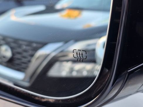 Used 2021 Jeep Grand Cherokee L Limited w/ Luxury Tech Group II image 23