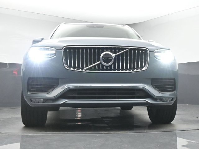 Used 2021 Volvo XC90 T6 Momentum w/ Climate Package AWD/4WD image 35