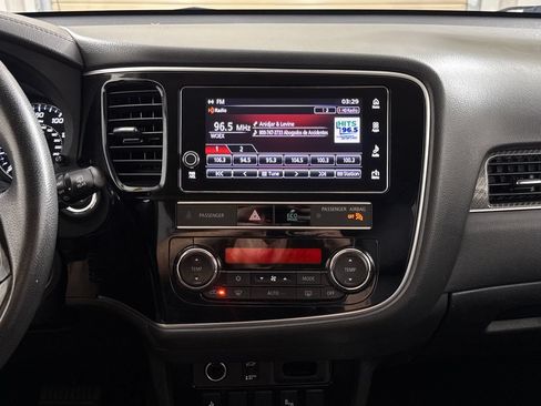 Used 2019 Mitsubishi Outlander SEL FWD image 15