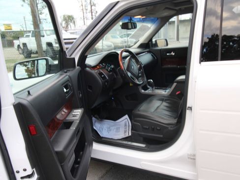 Used 2010 Ford Flex Limited image 14