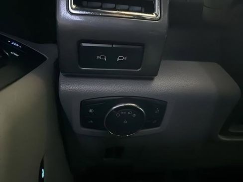 Used 2017 Ford F250 XLT w/ XLT Value Package image 21