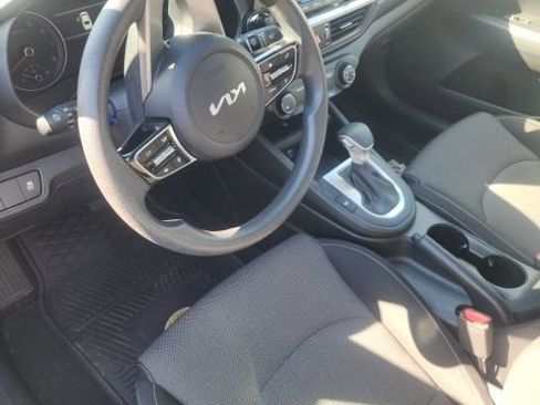 Used 2023 Kia Forte LXS image 6
