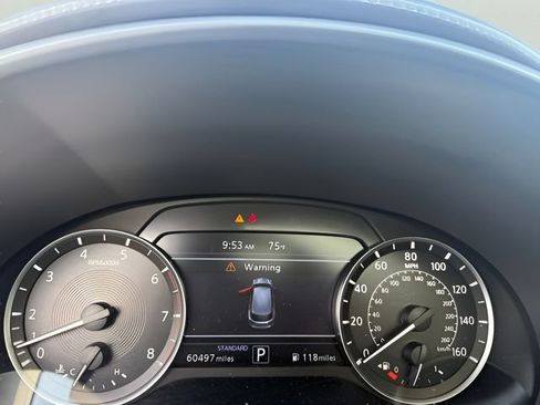 Used 2022 INFINITI QX50 Luxe w/ Cargo Package AWD/4WD image 16