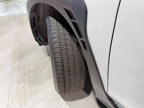 Used 2025 Subaru Crosstrek 2.0i Premium AWD/4WD image 3