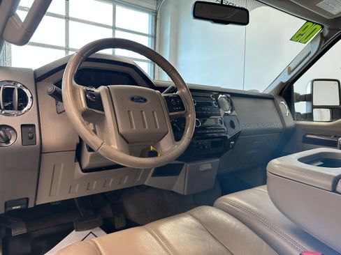 Used 2009 Ford F350 Lariat AWD/4WD image 10