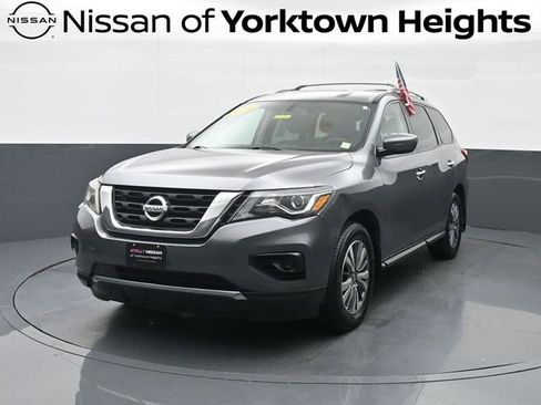 Used 2020 Nissan Pathfinder S AWD/4WD image 1