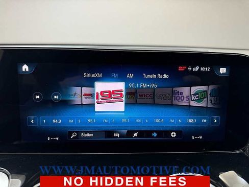 Used 2022 Mercedes-Benz GLB 250 4MATIC image 22