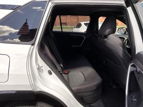Used 2021 Toyota RAV4 SE w/ Weather & Moonroof Package AWD/4WD image 18