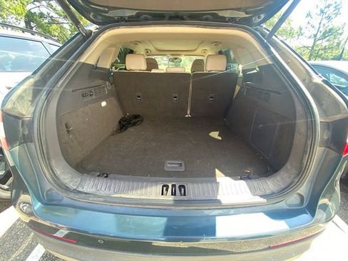 Used 2016 Lincoln MKX Reserve w/ Climate Package FWD image 9