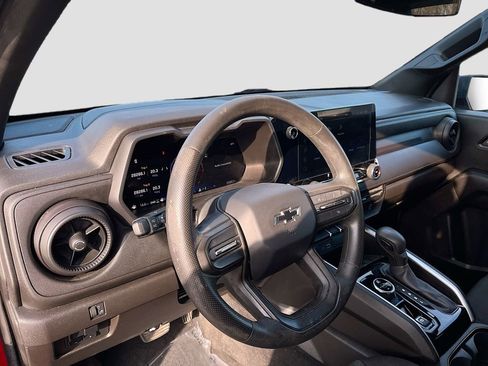 Used 2024 Chevrolet Colorado Trail Boss w/ Advanced Trailering Package AWD/4WD image 9