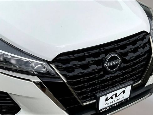 Used 2024 Nissan Kicks SR FWD image 28