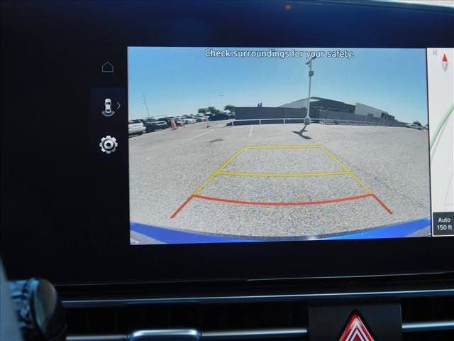 Used 2024 Hyundai Elantra SEL FWD image 20