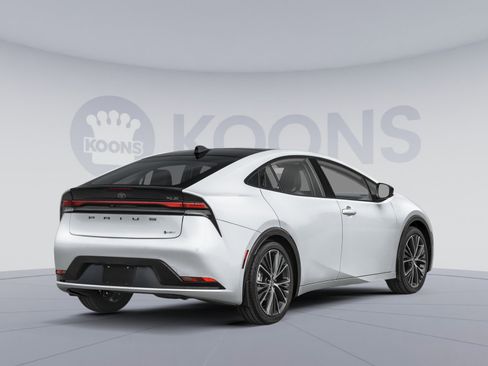 New 2026 Toyota Prius XLE FWD image 2