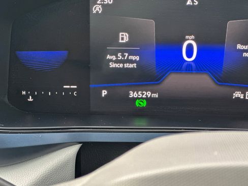 Used 2022 Volkswagen Taos SE image 29