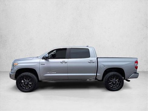 Used 2020 Toyota Tundra Limited w/ Limited Premium Package AWD/4WD image 9