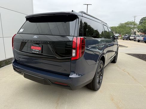 New 2027 Ford Expedition Max Platinum AWD/4WD image 3