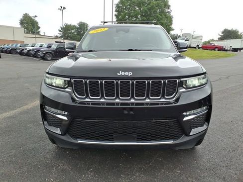 Certified 2022 Jeep Grand Cherokee Limited w/ Trailer Tow Prep Group (B) AWD/4WD image 2