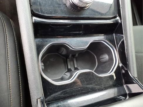 Used 2022 Jeep Grand Cherokee L Laredo w/ Luxury Tech Group I image 27