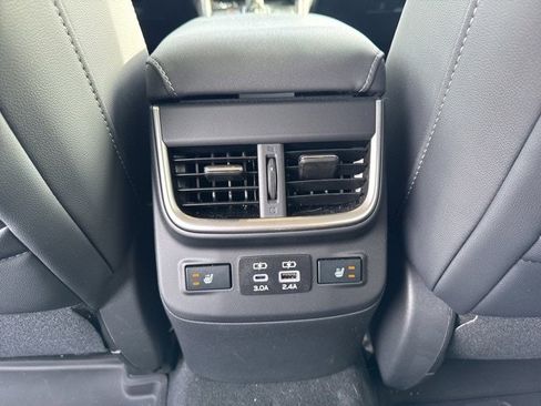 Used 2024 Subaru Outback Limited image 21