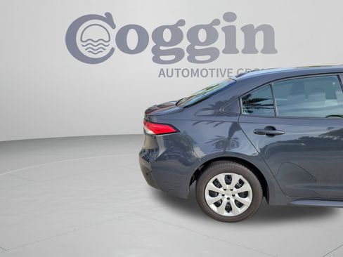 Used 2024 Toyota Corolla LE FWD image 28