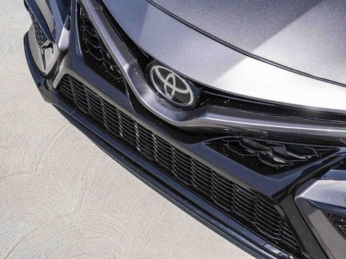 Used 2024 Toyota Camry XSE FWD image 8