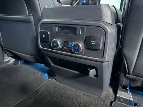 Used 2023 Ford Expedition Max Platinum image 29