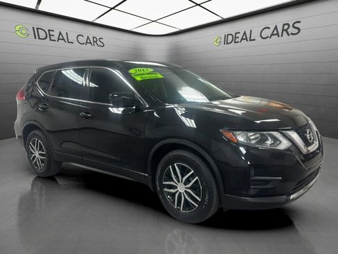 Used 2017 Nissan Rogue S FWD image 3